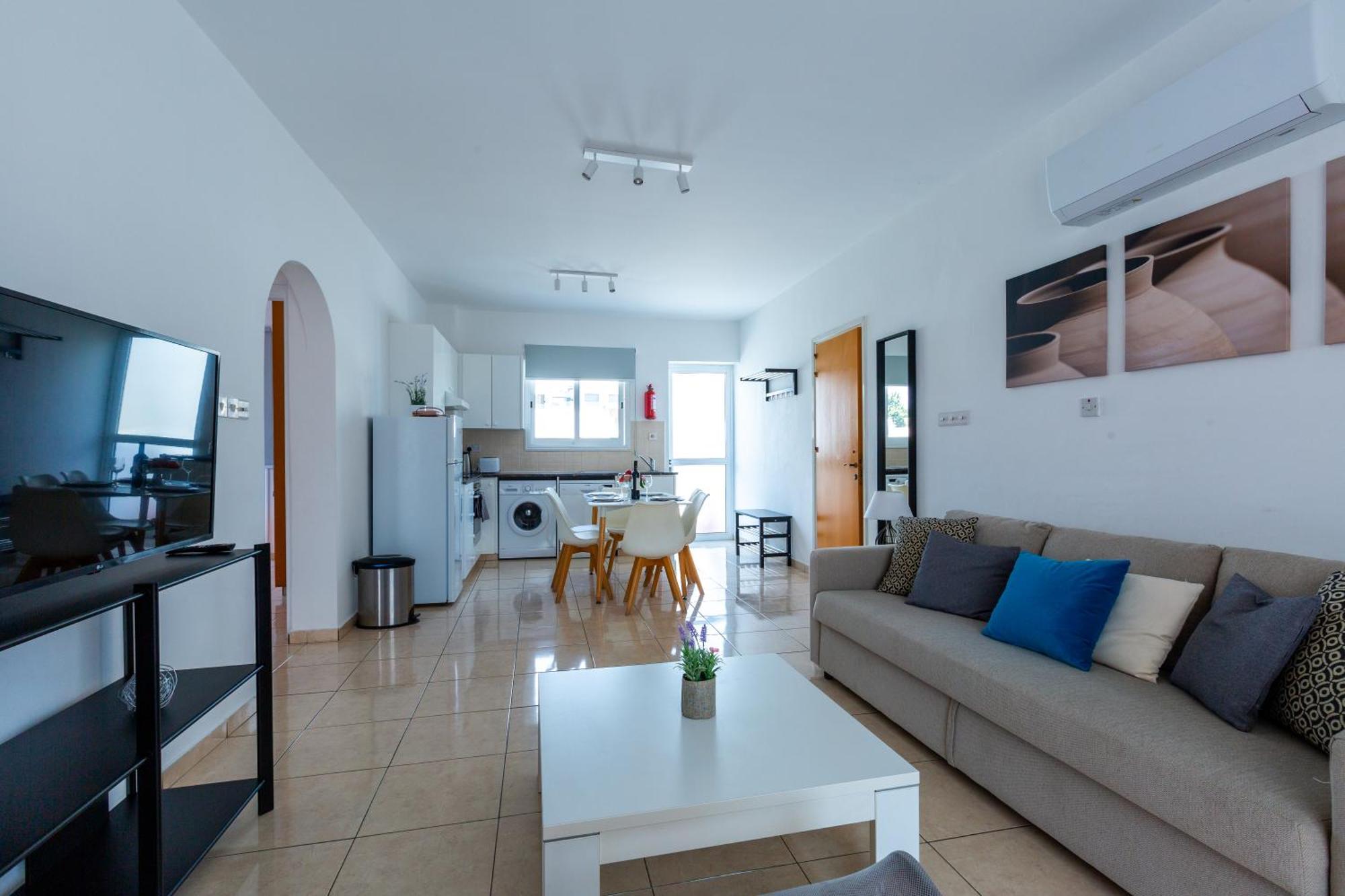 Beautiful 2 Bed Apartment In Paphos Cyprus المظهر الخارجي الصورة