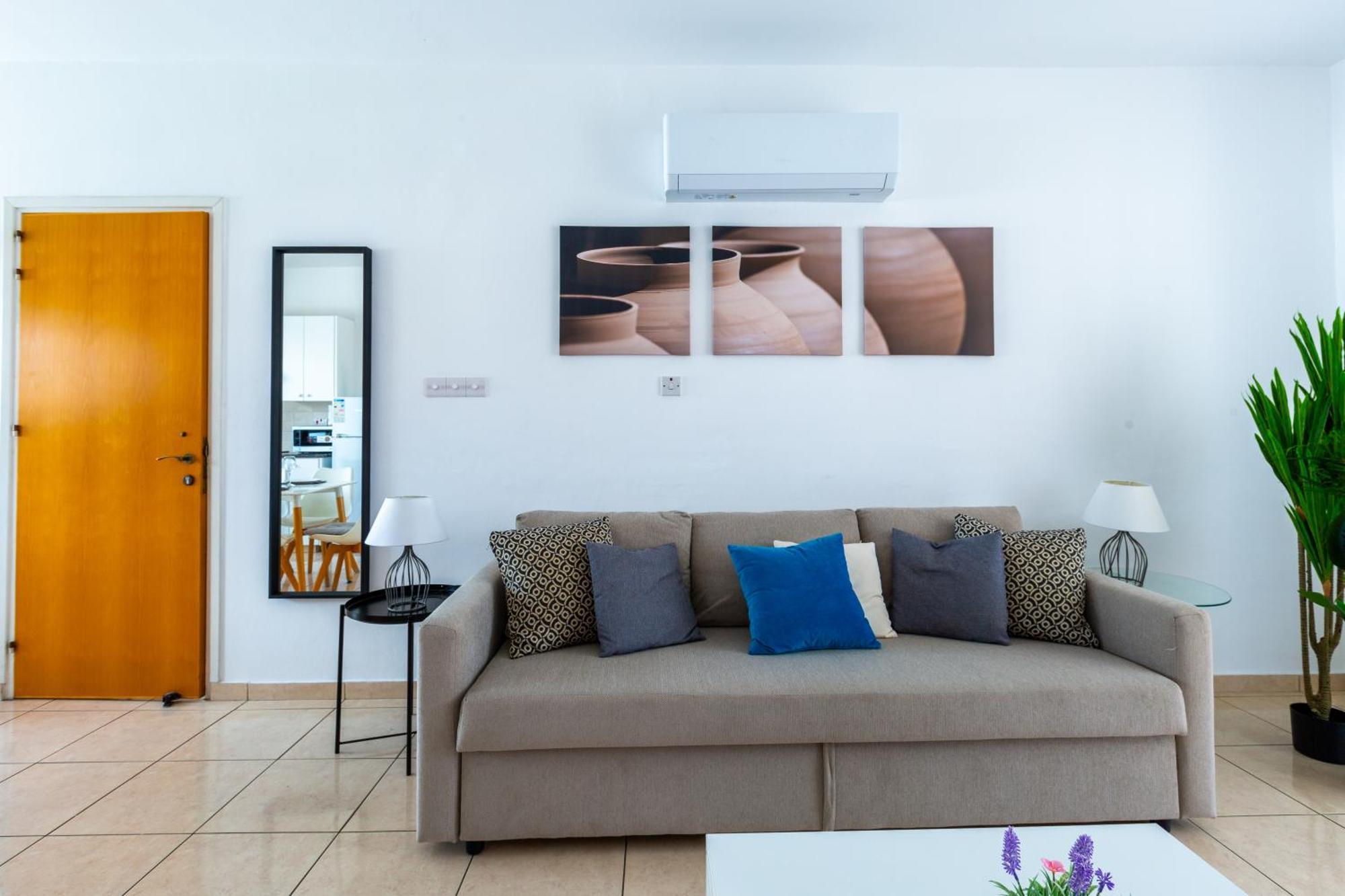 Beautiful 2 Bed Apartment In Paphos Cyprus المظهر الخارجي الصورة