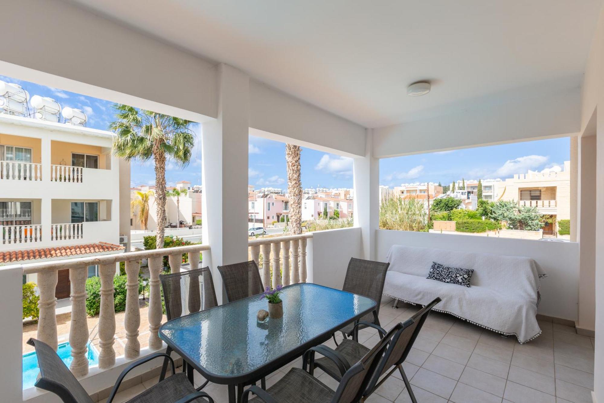 Beautiful 2 Bed Apartment In Paphos Cyprus المظهر الخارجي الصورة