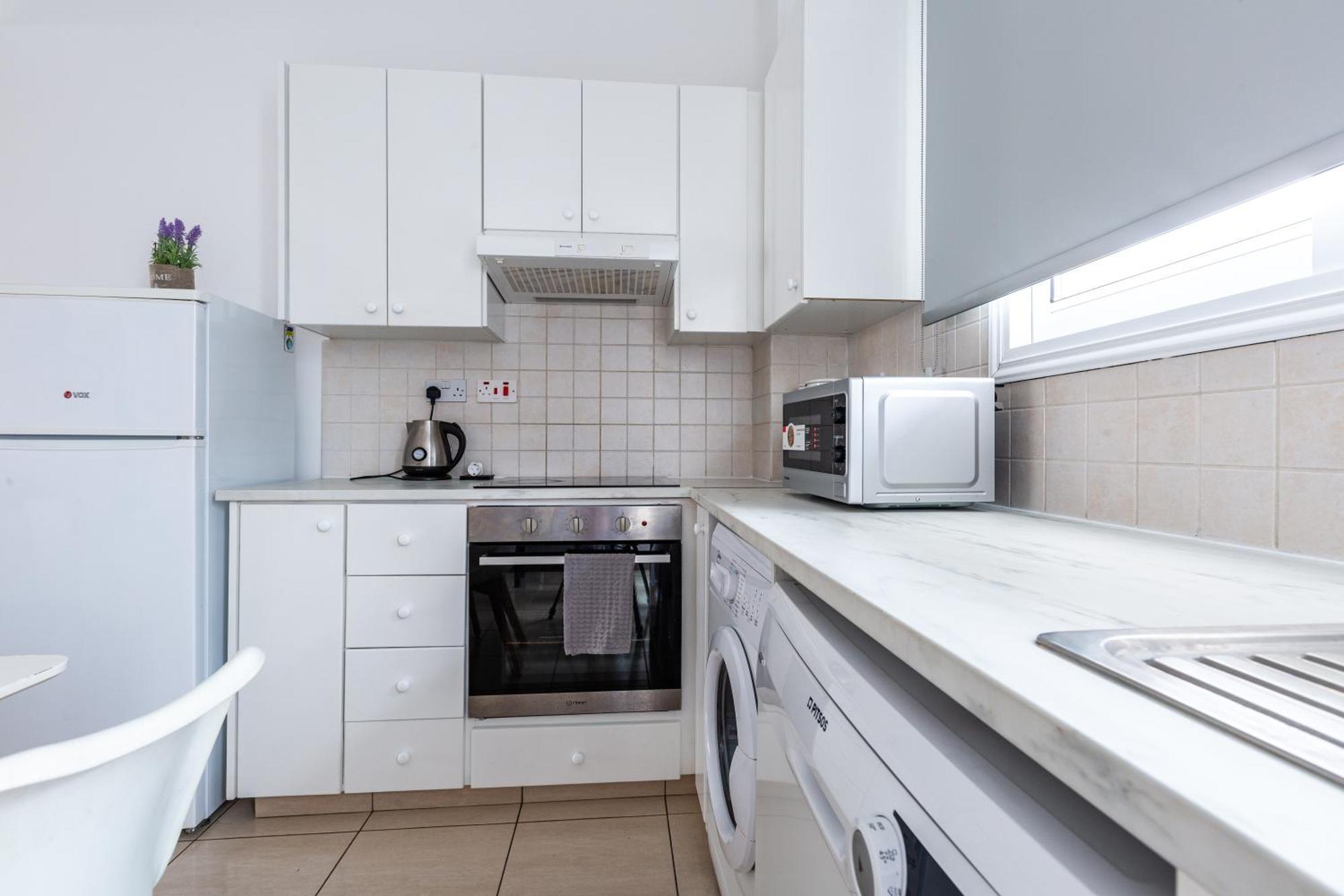 Beautiful 2 Bed Apartment In Paphos Cyprus المظهر الخارجي الصورة