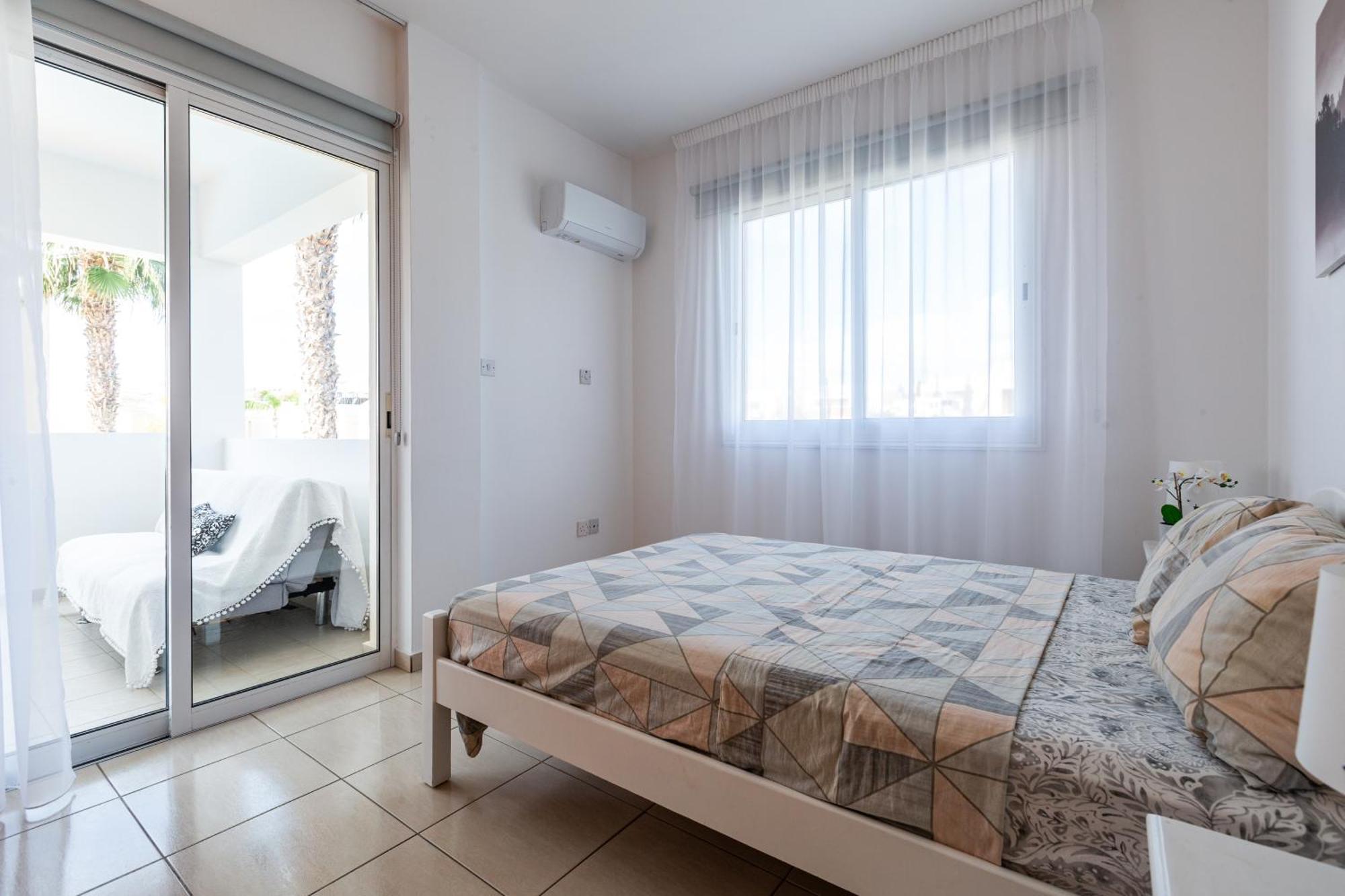 Beautiful 2 Bed Apartment In Paphos Cyprus المظهر الخارجي الصورة
