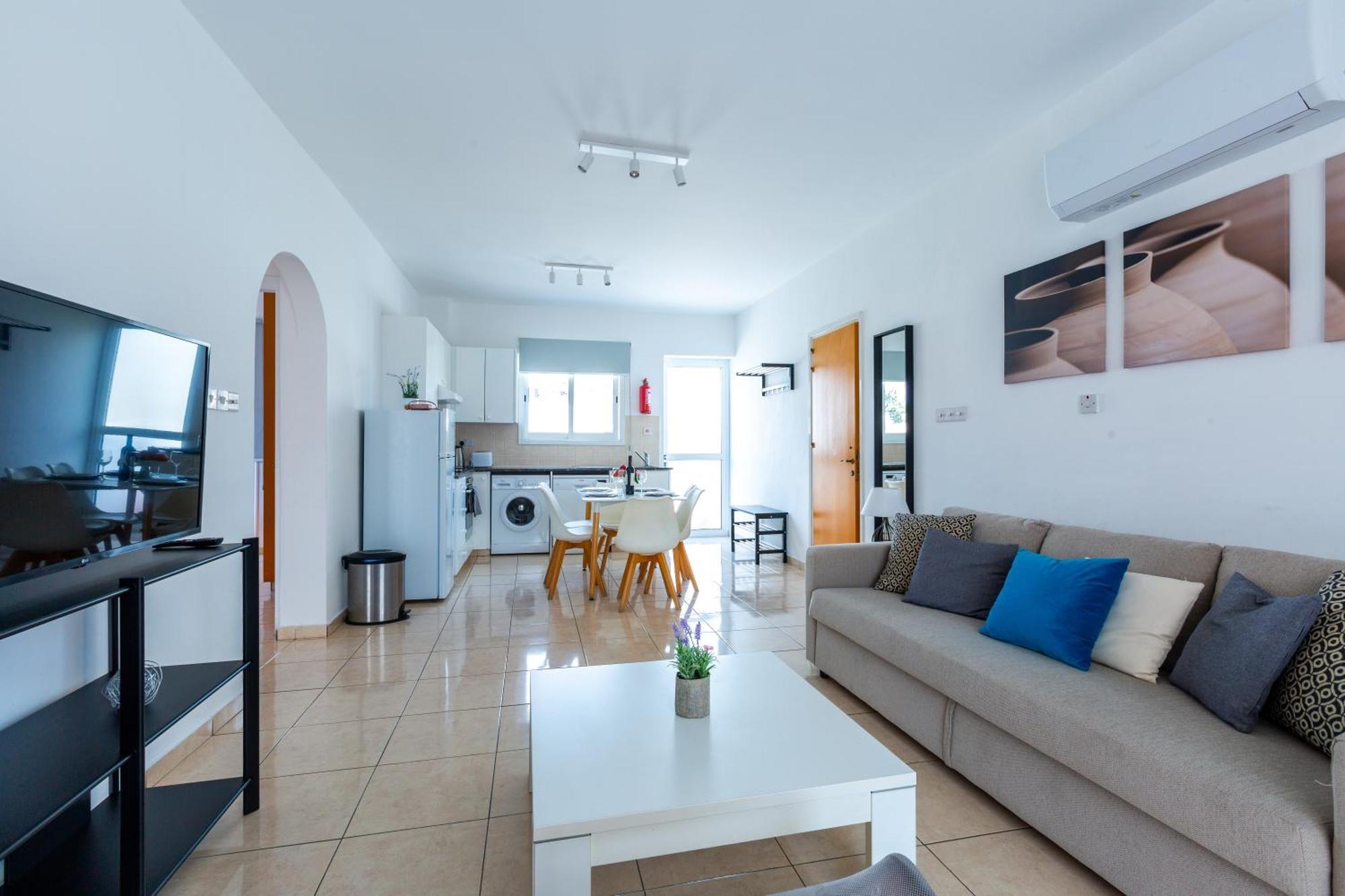 Beautiful 2 Bed Apartment In Paphos Cyprus المظهر الخارجي الصورة