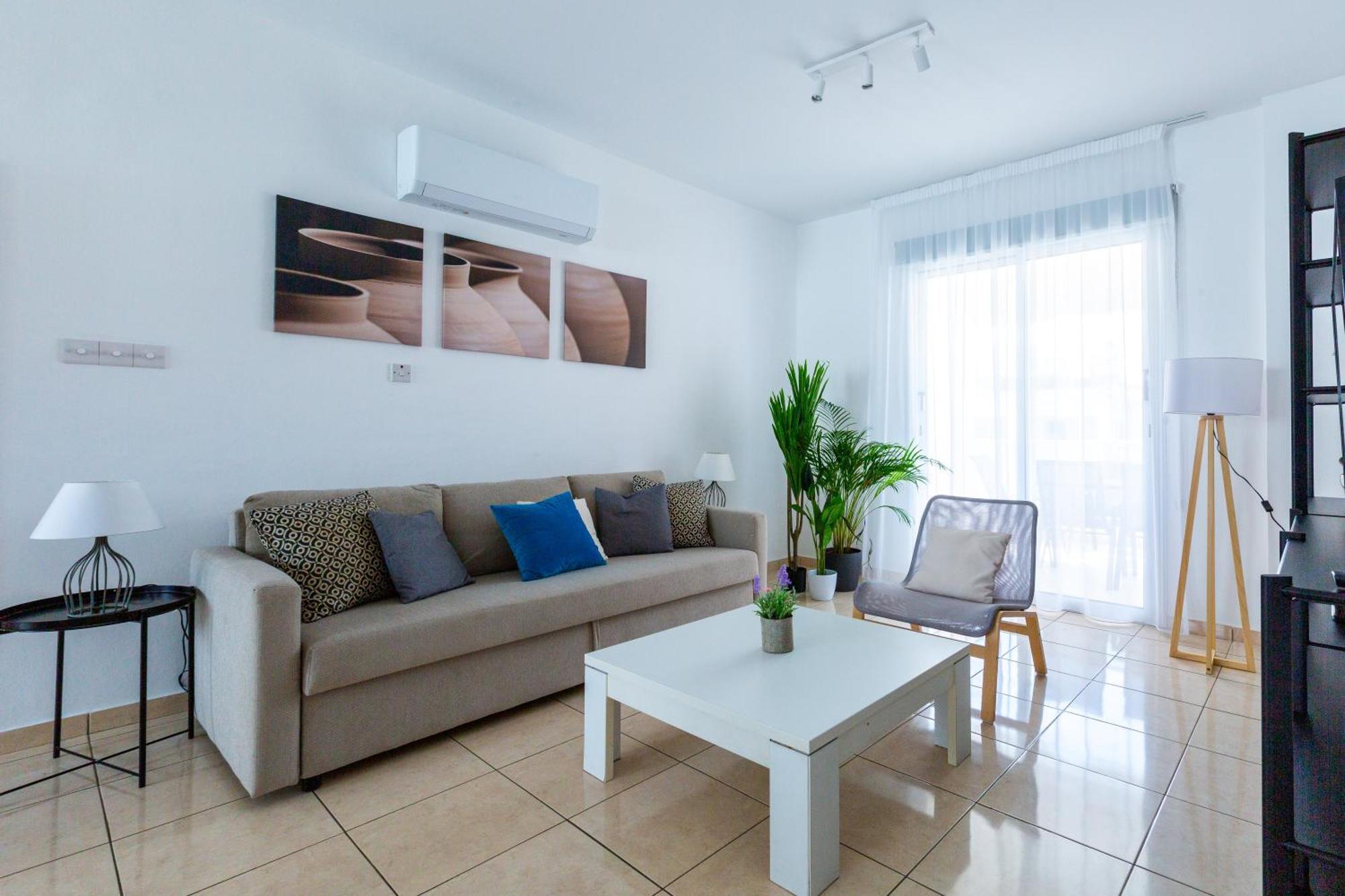 Beautiful 2 Bed Apartment In Paphos Cyprus المظهر الخارجي الصورة
